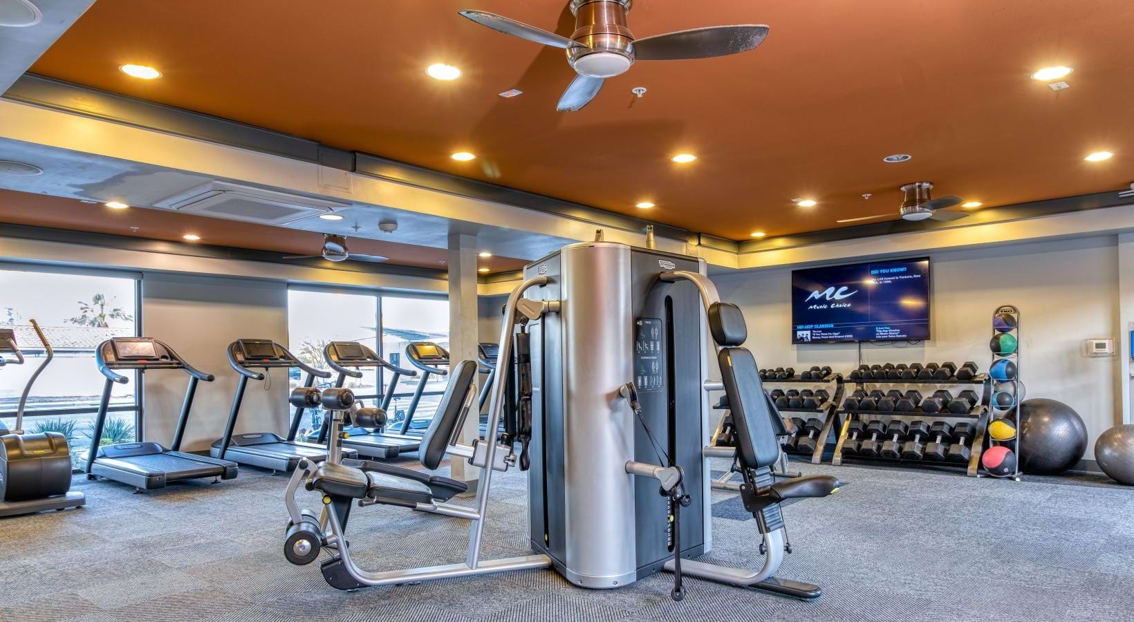 Fitness room at 601 Pax.
