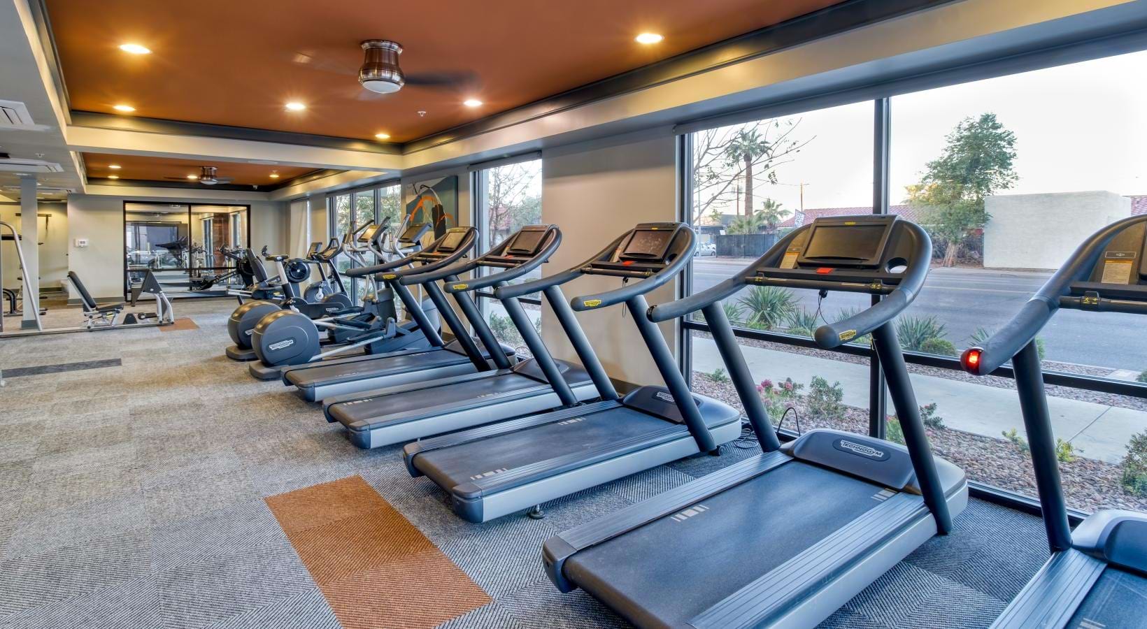 Fitness room at 601 Pax.